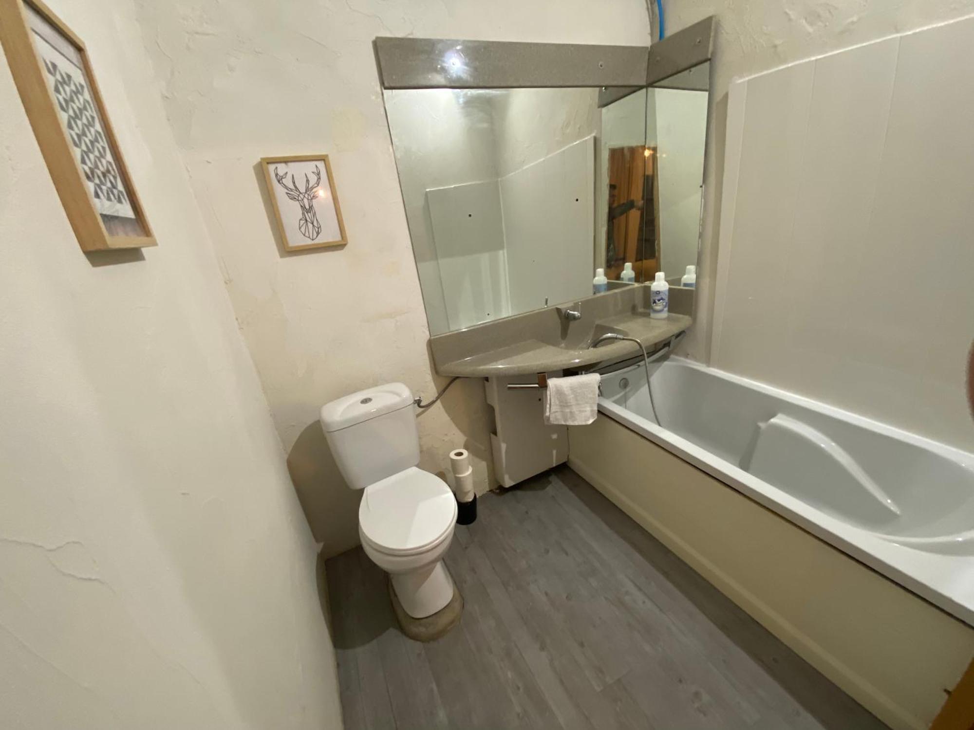 Chambres Zohra Centre Ville Decize Bagian luar foto